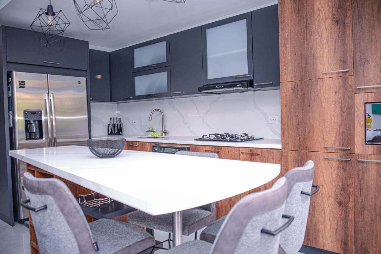 Apartamento Lleras Ac Hot Tub Medellín Dış mekan fotoğraf