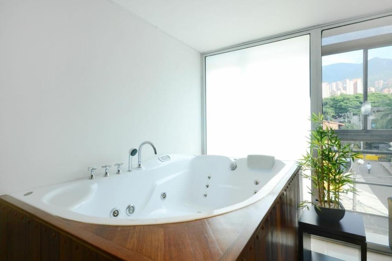 Apartamento Lleras Ac Hot Tub Medellín Dış mekan fotoğraf
